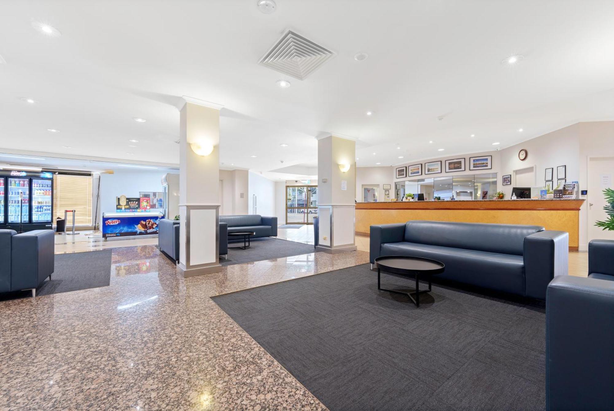 Comfort Inn & Suites Goodearth Perth Exterior foto